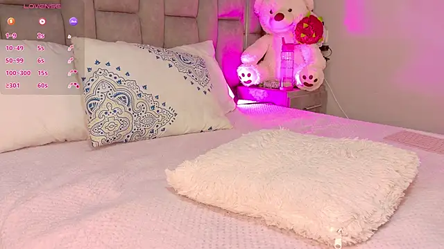 smiling__girl2 webcam