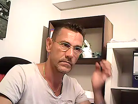 mastercharisma35 webcam