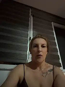 Hot-Milf4U webcam