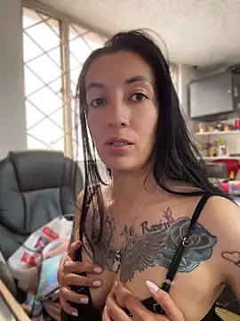 Modella: SALOME_KORLAND