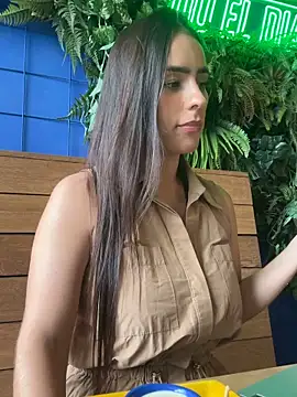 Mau_White live cam