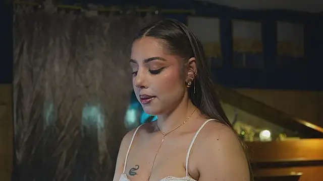 VanessaDoyle webcam