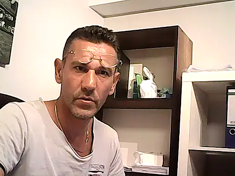mastercharisma35 webcam