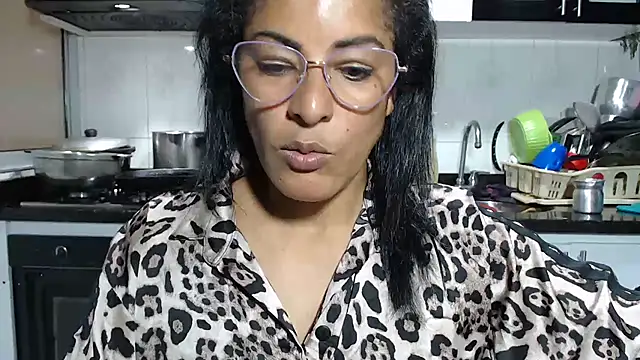 kateleyagrey webcam