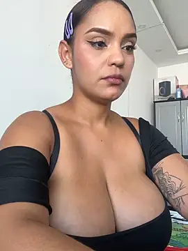 Sara-77 webcam