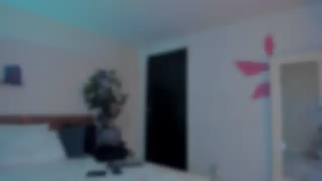 YariRose webcam