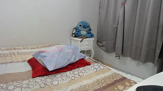 SaraStoneCute webcam