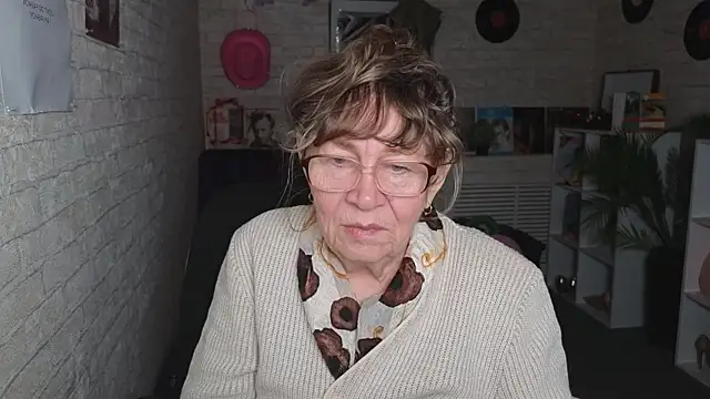 Betty_Brick webcam