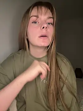 LisaFreierxx webcam