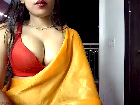 Yalinaa07 webcam
