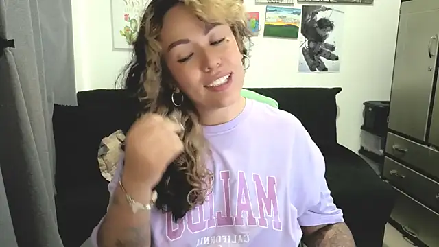 joan-star webcam