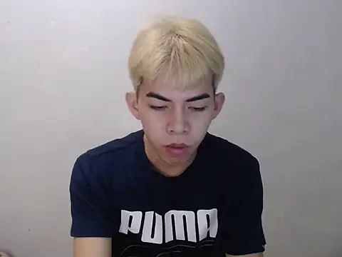 Urhotsilverboy webcam