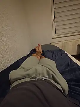 straightserb (M young) - Flash my dick