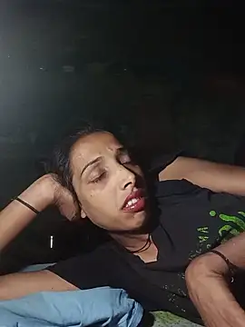 Pinki_thakur_1 webcam
