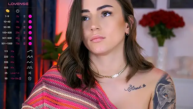 AishaSins webcam