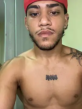 izaak_taylor7 webcam