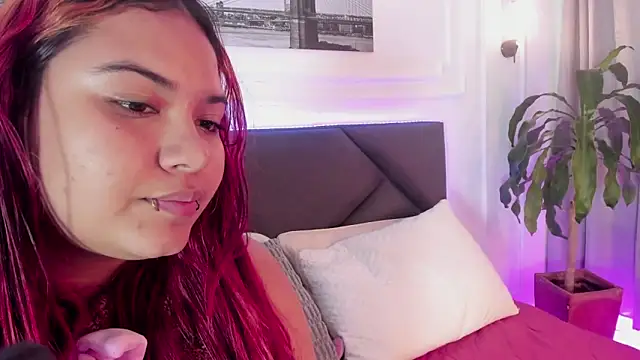 Raichell_sweet_curvy webcam