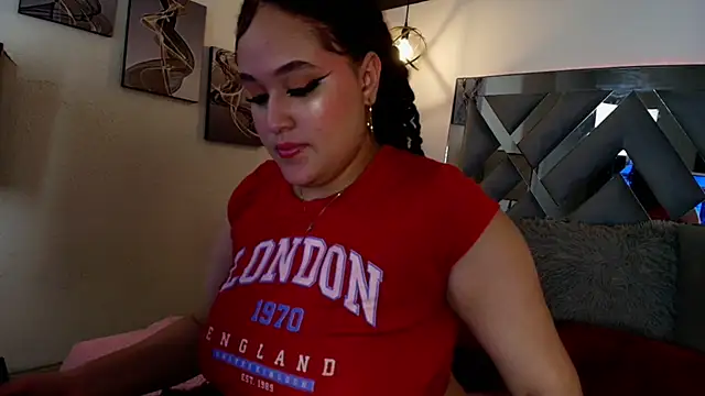 Leyla_Zr webcam