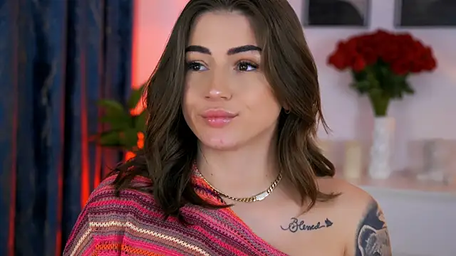 AishaSins webcam