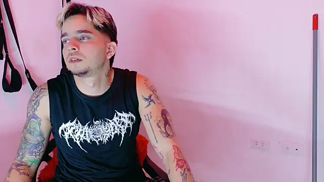 AliceandMax webcam