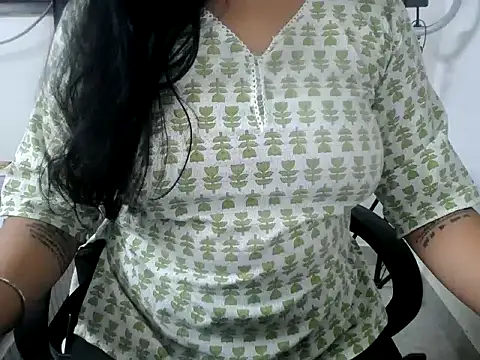 Roshi_Love webcam