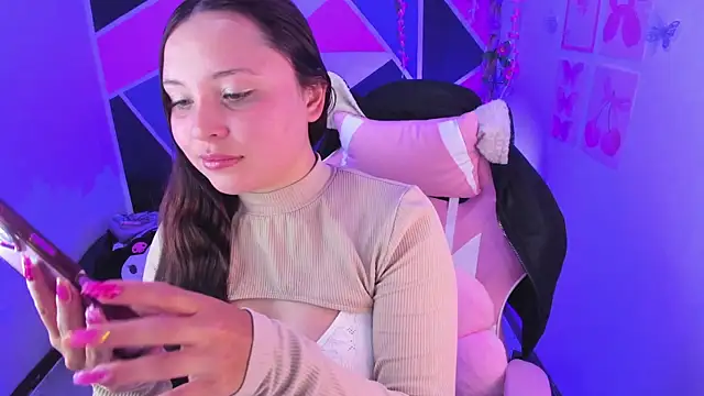 little_emma0 webcam