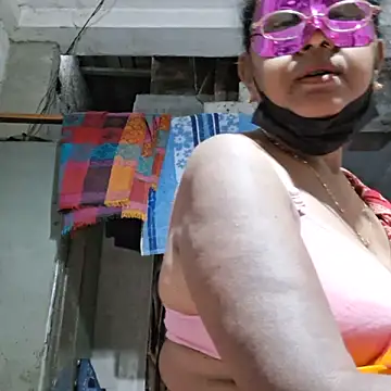 Riya45326 webcam
