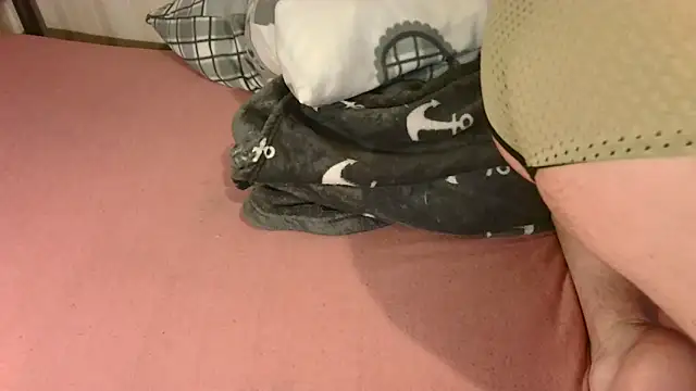 T0Yforeskin webcam
