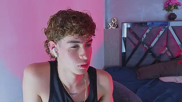 nova_salvatore webcam