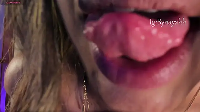 nayah__ webcam