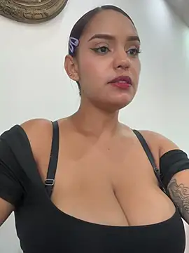 Sara-77 webcam
