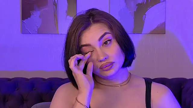 AdrianaToress webcam