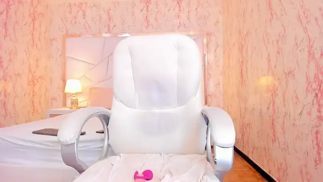 Emily_Whinfre webcam
