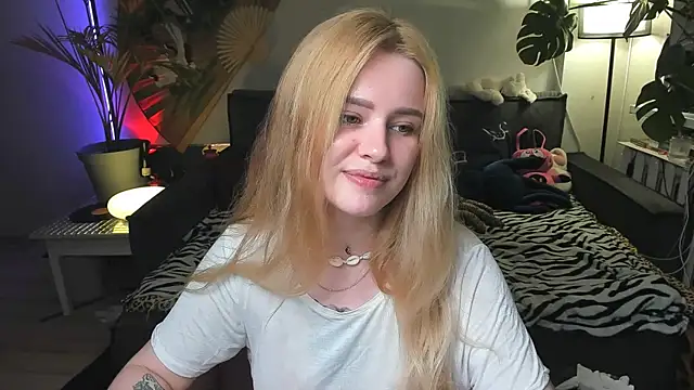 Alexa_Pirs webcam