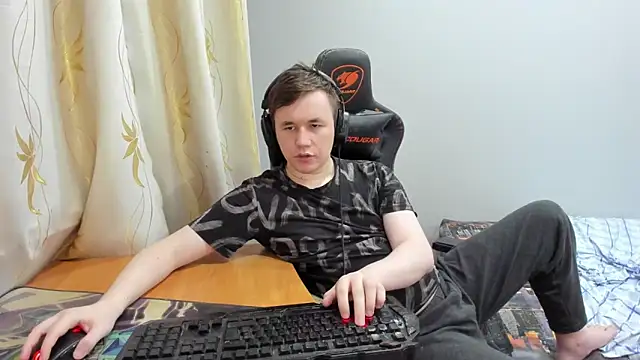 iliaskrislove webcam