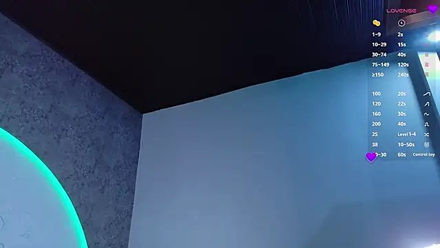 ReinaChloe webcam