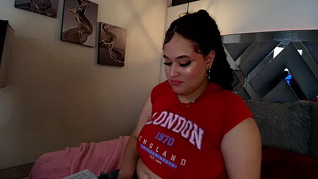Leyla_Zr webcam
