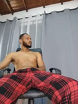 Oliver_bigblack_cock webcam