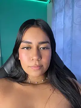 ALANAH_KITTY webcam