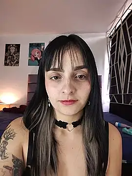 KARINNA__RAVEN webcam