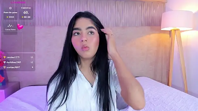 _kyraa_ webcam