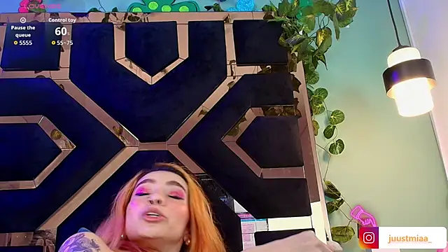 Justmia69 webcam