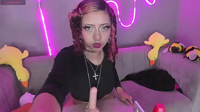 aikoo_fallen_angel webcam
