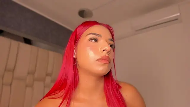 Emmily_Savage webcam