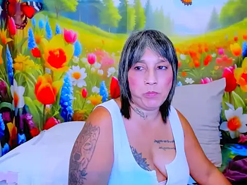 indianroxy webcam