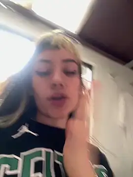 Sara_92 webcam