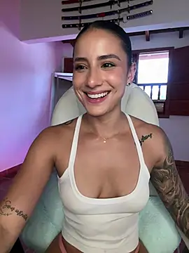 Ale_Lewis webcam