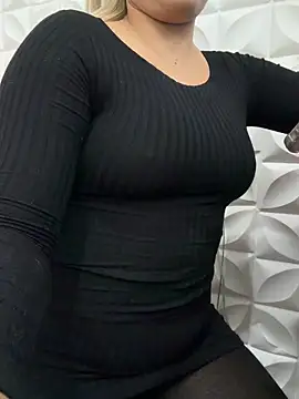 jullyc - Jullyc's free webcam - UK Sex Cams