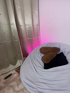 alynallen - AlynAllen's free webcam - UK Sex Cams