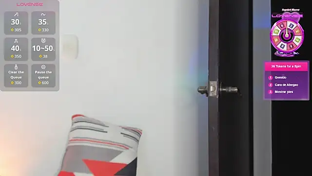 charlottekiss99 webcam